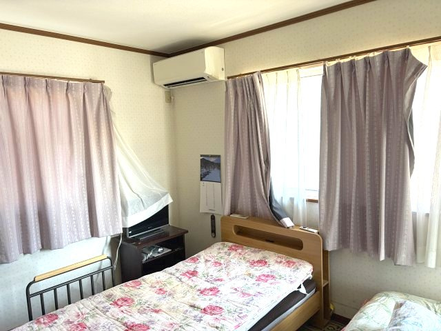 加古川市東神吉町砂部　戸建の洋室|ゆったりした洋室です