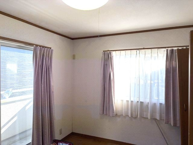 加古川市東神吉町砂部　戸建の洋室|個人の部屋や寝室として使える洋室です