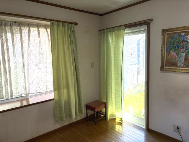 加古川市東神吉町砂部　戸建の居間・リビング|居間です
