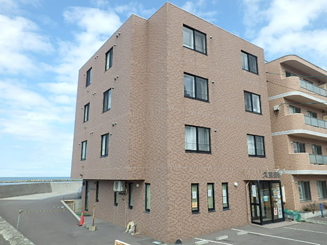 クレスト海岸通り