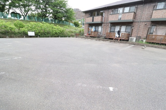 【駐車場】 | セジュール華 | 駐車場