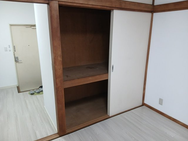 ホワイトコートカヤの収納