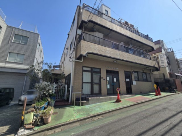 マンション牧野の外観