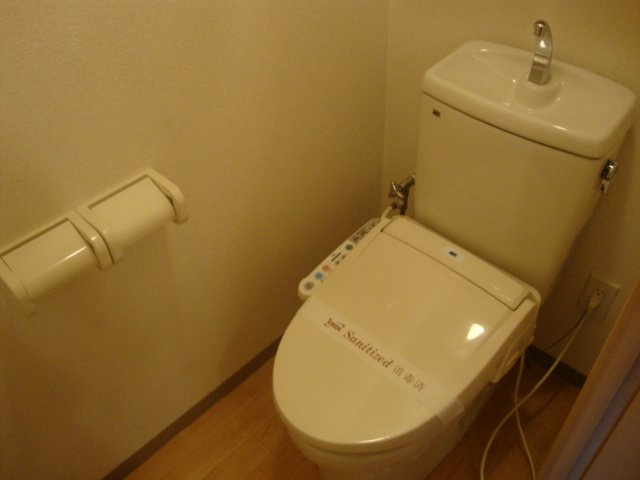 グリーングラス壱番館のトイレ|シャワー付トイレ