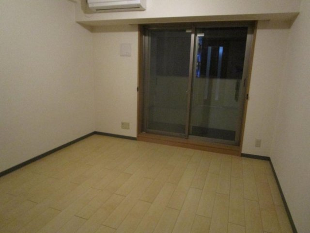 ルモンド南麻布の洋室