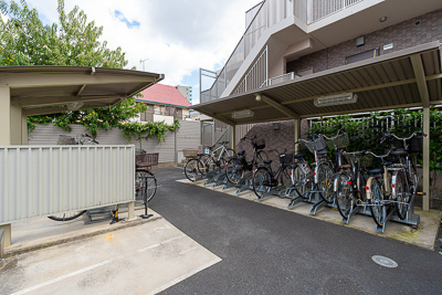 エストレリータ新宿落合の駐車場