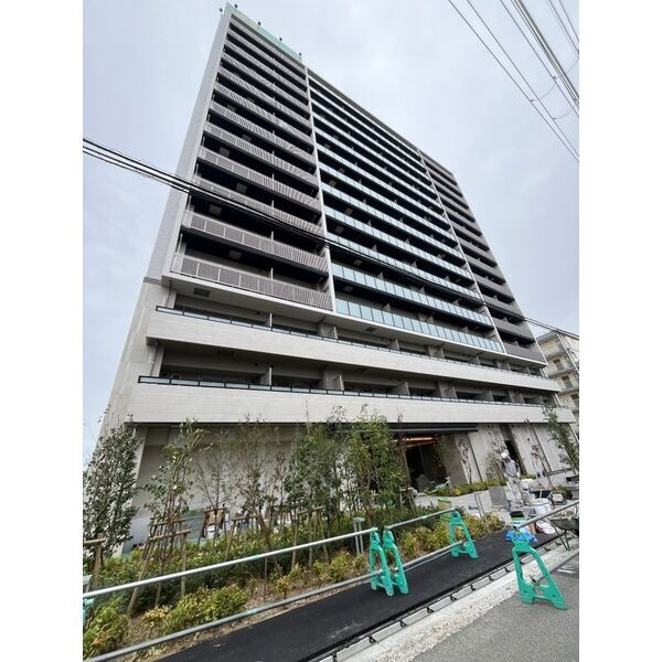 スプランディッド大阪EASTの外観