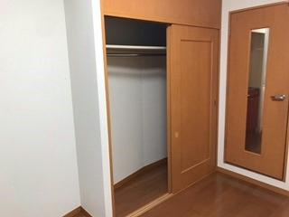 レオパレスユリパレス柏木の収納