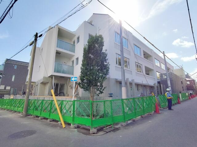 クレストコート旗の台の周辺