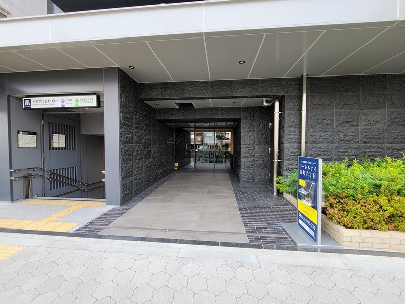 ローレルアイ谷町六丁目のエントランス