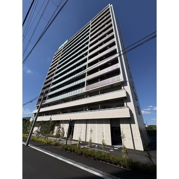 スプランディッド大阪EASTの外観