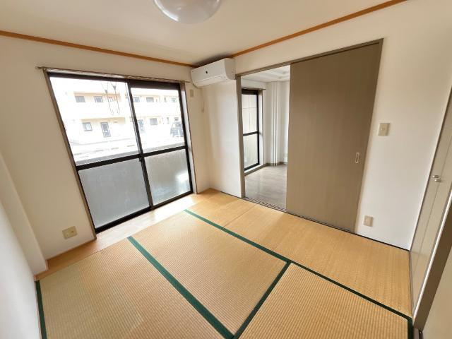 パレス野添Ⅱの内装|和室