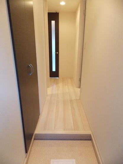 【内装】 | エルスタンザ草加 | 写真は同タイプの別のお部屋のものです。