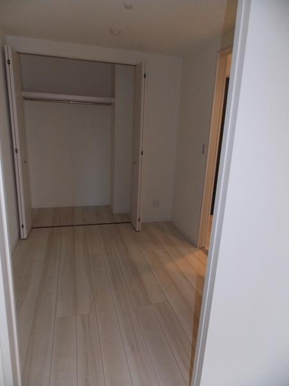 【洋室】 | エルスタンザ草加 | 写真は同タイプの別のお部屋のものです。