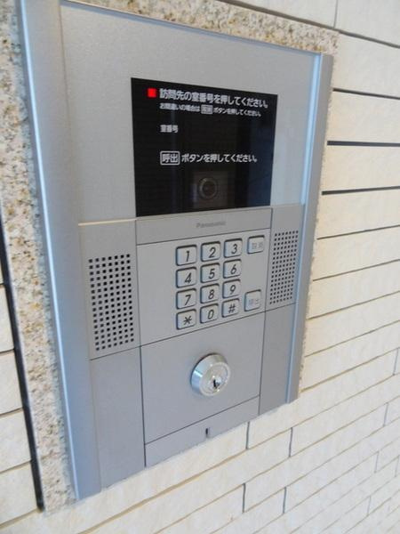 ドミール丸好のセキュリティ|★オートロック完備★