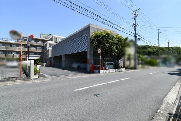 プレステ十番館のその他|■現地撮影写真■商業施設・小学校まで徒歩圏内！お子様も安心の生活環境です！