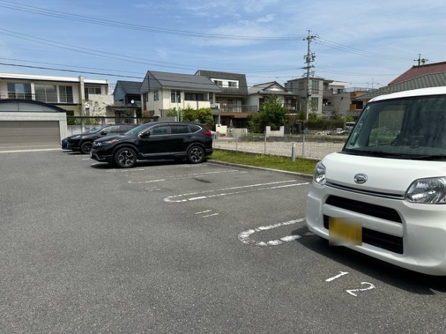 アイビスの駐車場