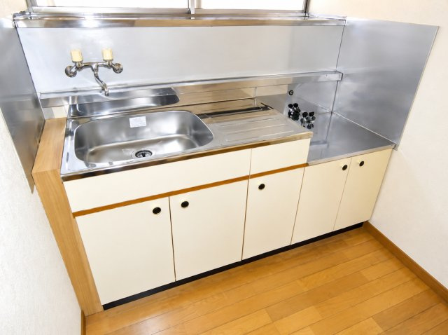 筑紫野市針摺西２丁目のアパートのキッチン