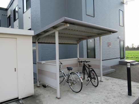 レオパレスレジーオ　ベニヤのその他|屋根付き駐輪場