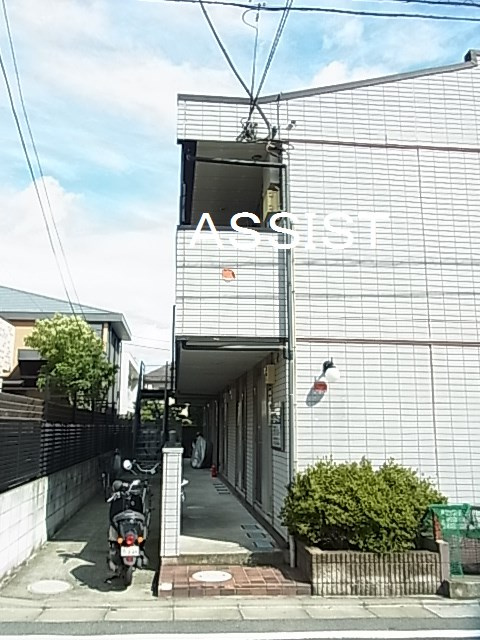 カサジュール宮前のエントランス