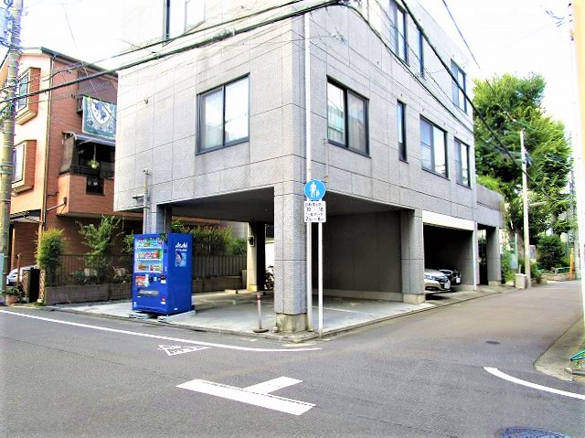 品川区西中延２丁目の駐車場の外観
