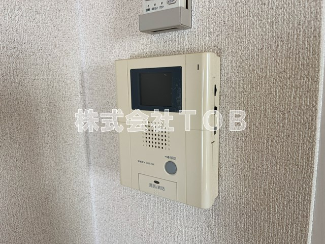 【セキュリティ】 | カーサからすやま | TVモニターホン※クリーニング中の写真※
