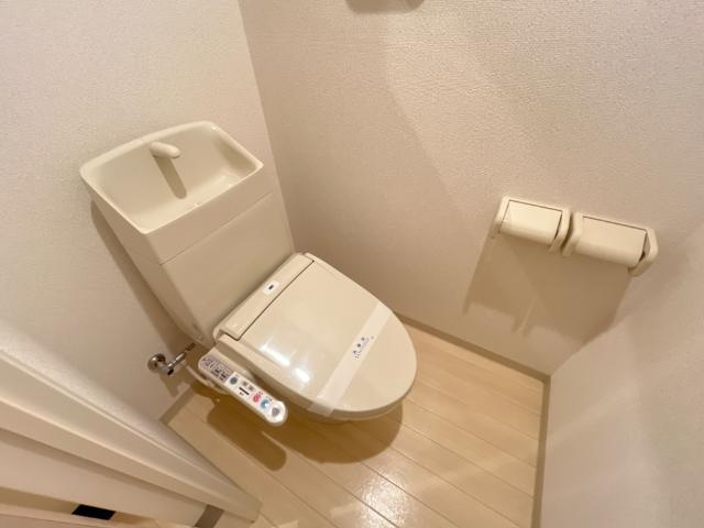 ブルーグランド竜王のトイレ|シャワー付トイレ
