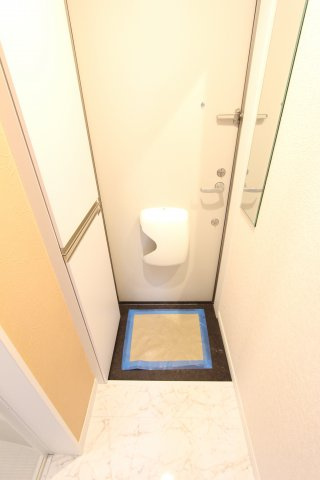 ユナイト井土ヶ谷チャップマン の杜の玄関|同タイプ参考写真です。