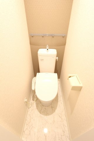 ユナイト井土ヶ谷チャップマン の杜のトイレ|同タイプ参考写真です。