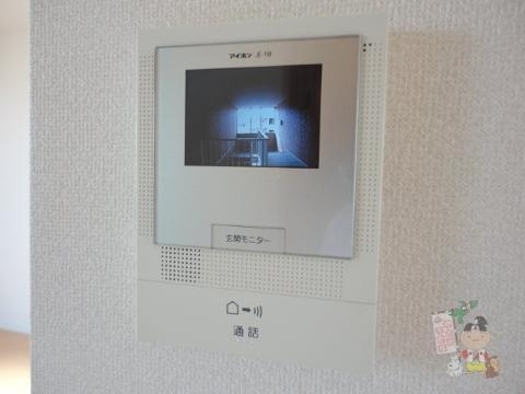 シャーメゾン湊十番館のセキュリティ|カメラ付インターホン
