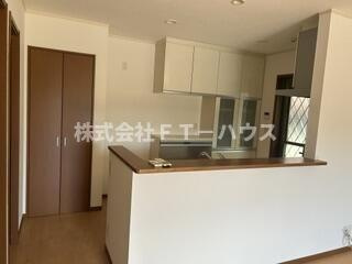 藤原７丁目戸建の居間・リビング