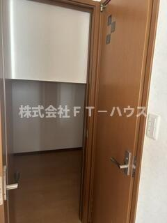 藤原７丁目戸建の収納
