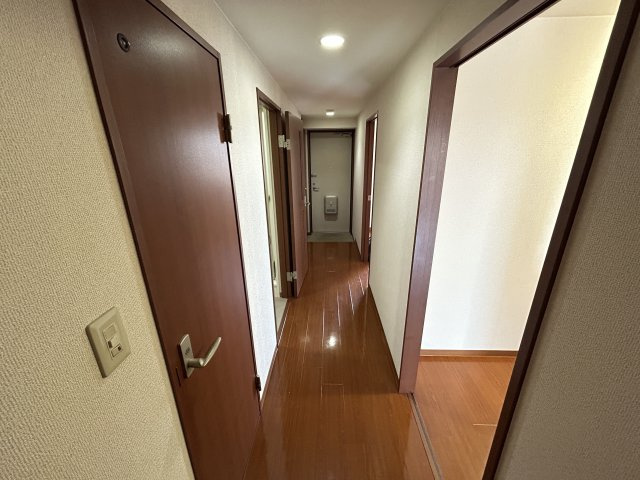 東海市大田町下浜田のアパートの内装
