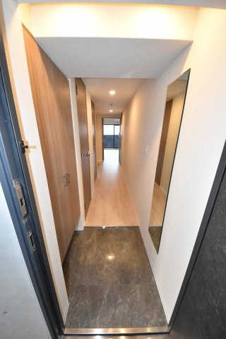 アヴェニール北浜の玄関