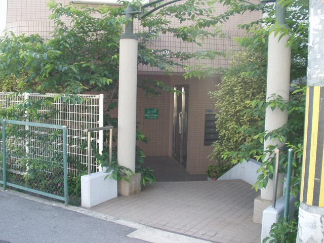 ガーデンプラザ売布のエントランス|清潔なエントランスです