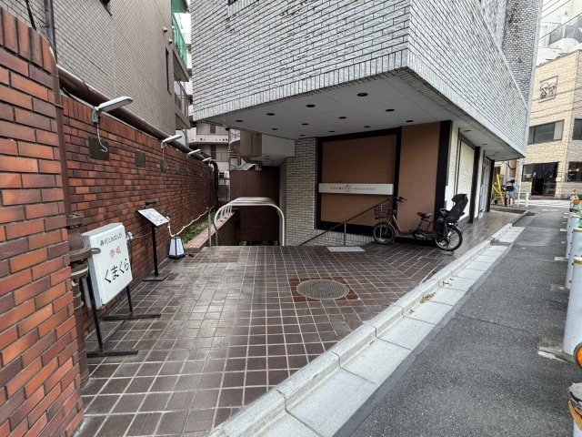 インペリアル赤坂一番館のエントランス