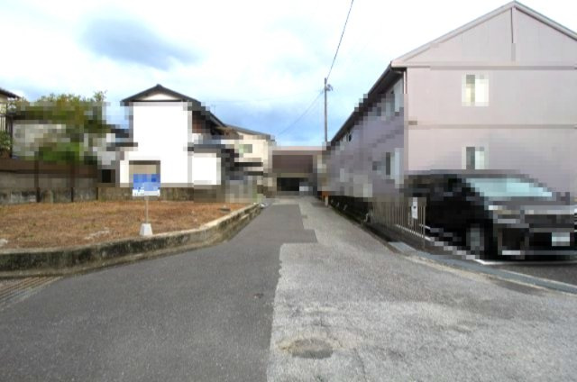 高知市南久万　建築条件付　売土地の前面道路含む現地写真|南側