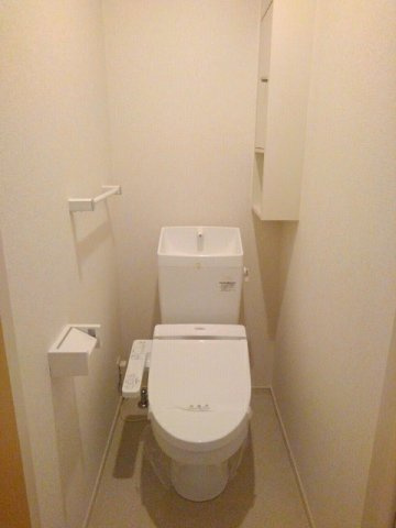 レジデント　レーヴ　Ⅱのトイレ|コンパクトで使いやすいトイレです