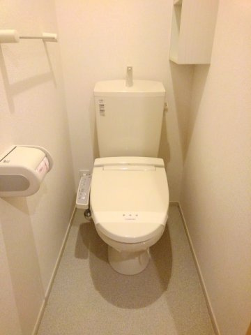 ハッピーメゾン　Ⅲのトイレ|落ち着いた色調のトイレです