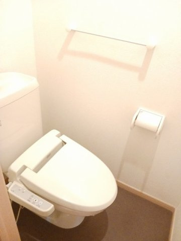 サンライズ戸高のトイレ|清潔感のあるトイレです