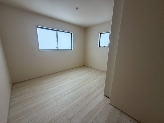 ■■与那原町与那原-4号棟（全4棟）の洋室