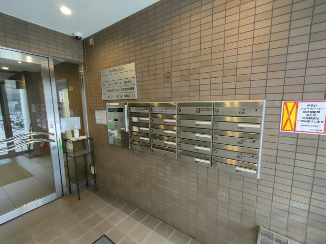プリデ新小岩のロビー