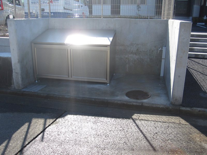 La Verite石川 の駐車場