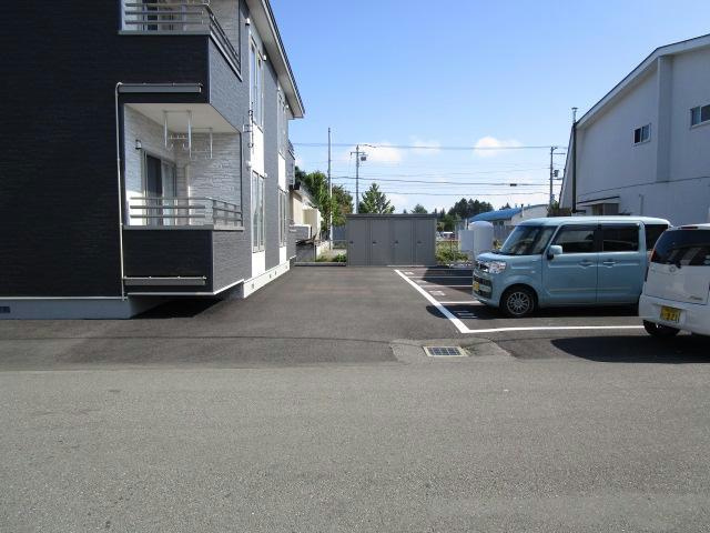 TOWN西17北1の駐車場
