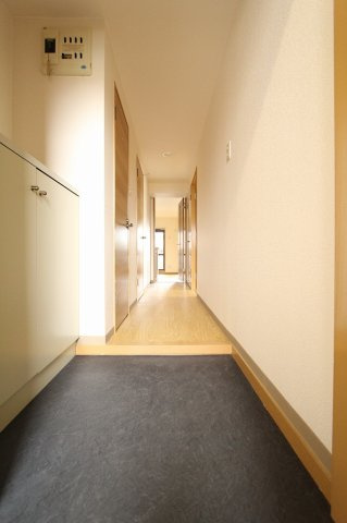 エスポワール竹越の玄関