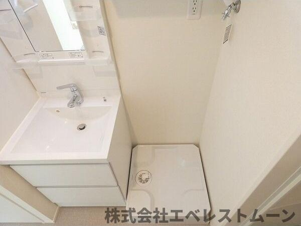 Port Terraceの洗面所|ゆったりとスペースのある洗面所