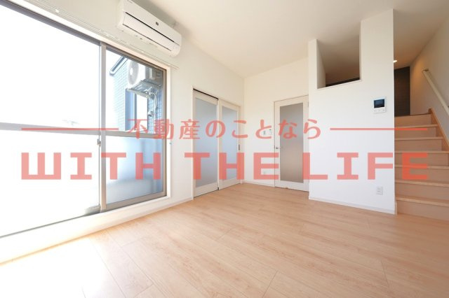 ソラーレ津福駅南【キャシュバック対象】の居間・リビング|※同建築会社施工の別物件の写真　※現状優先
