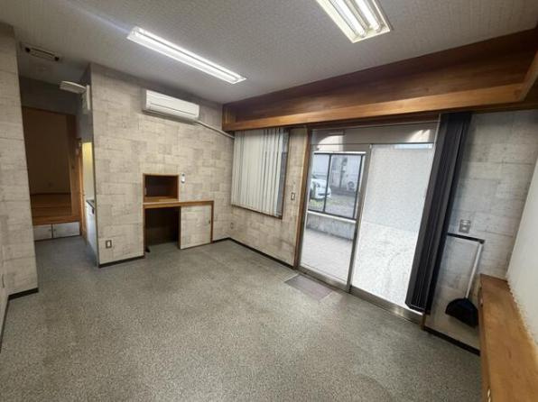 新宿区上落合１丁目の店舗事務所の内装