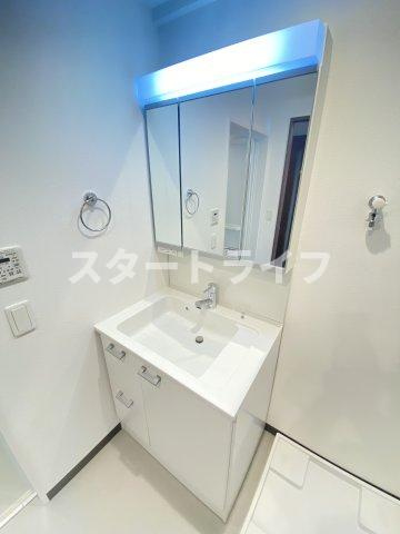 大阪市淀川区西三国４丁目の賃貸マンションの洗面所