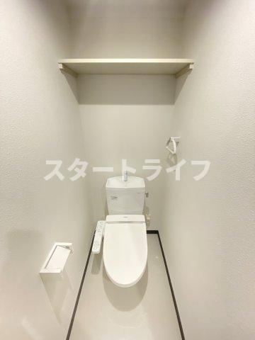 大阪市淀川区西三国４丁目の賃貸マンションのトイレ
